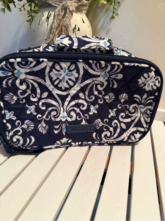 Vera Bradley Handbags - Vera Bradley Navy Floral Quilted Travel Case with Light Blue Accents NWOT